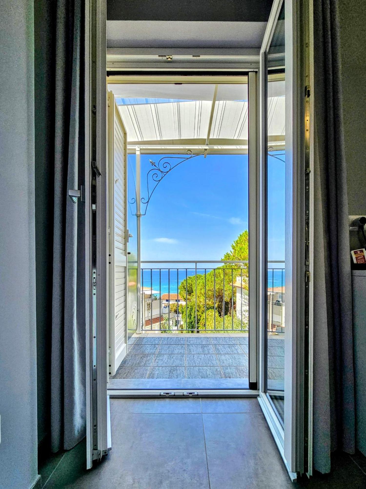 A Casa Di Alessandra - Rooms Castellabate Exterior foto